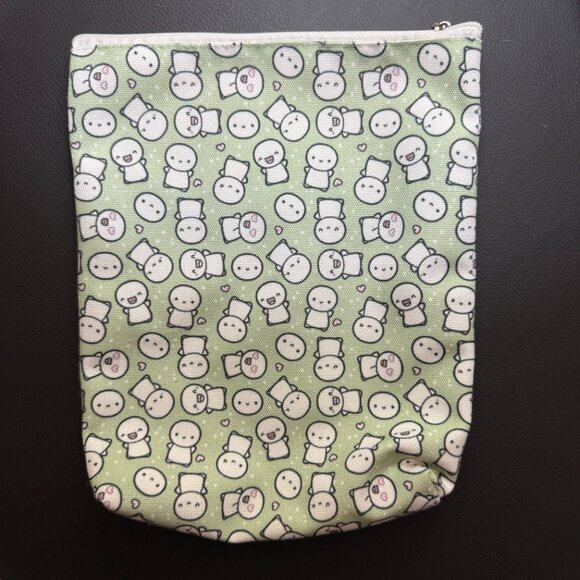 TheCoffeeMonsterzCo - Matcha Green Stationery Pouch w/ 14 Elastic Loops - Picture 2 of 5
